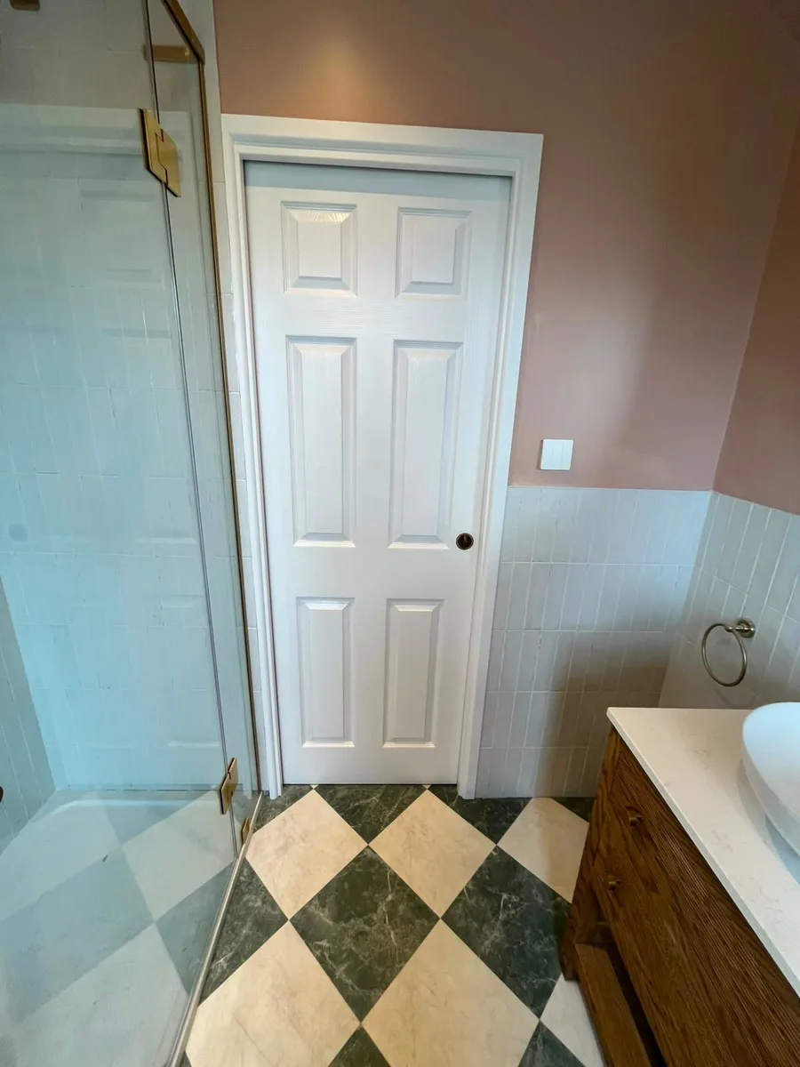 Checkerboard bathroom